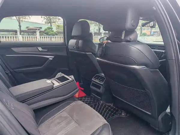 Audi A6L 2021