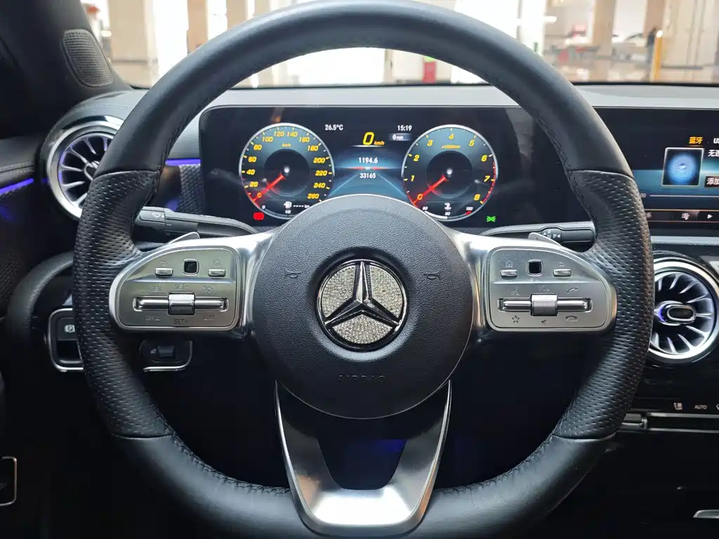 Mercedes-Benz A-Class 2023 — фото 15