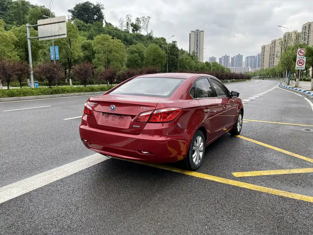Changan Eado 2014 — фото 6