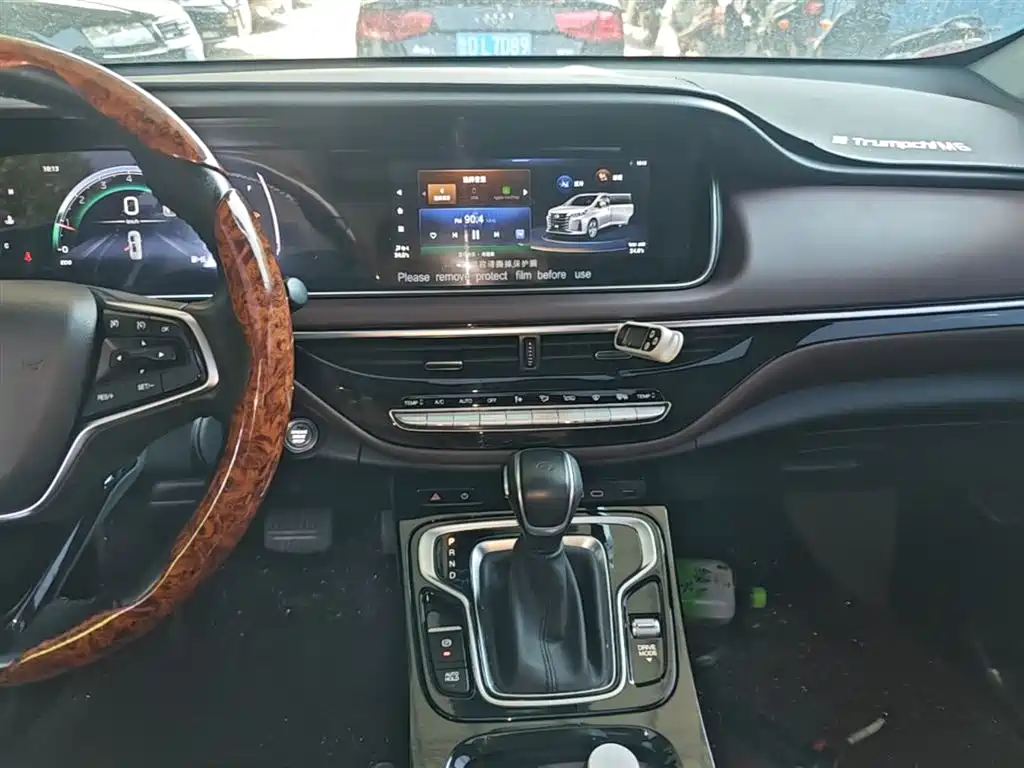 GAC Motor Trumpchi M6 2023 — фото 13