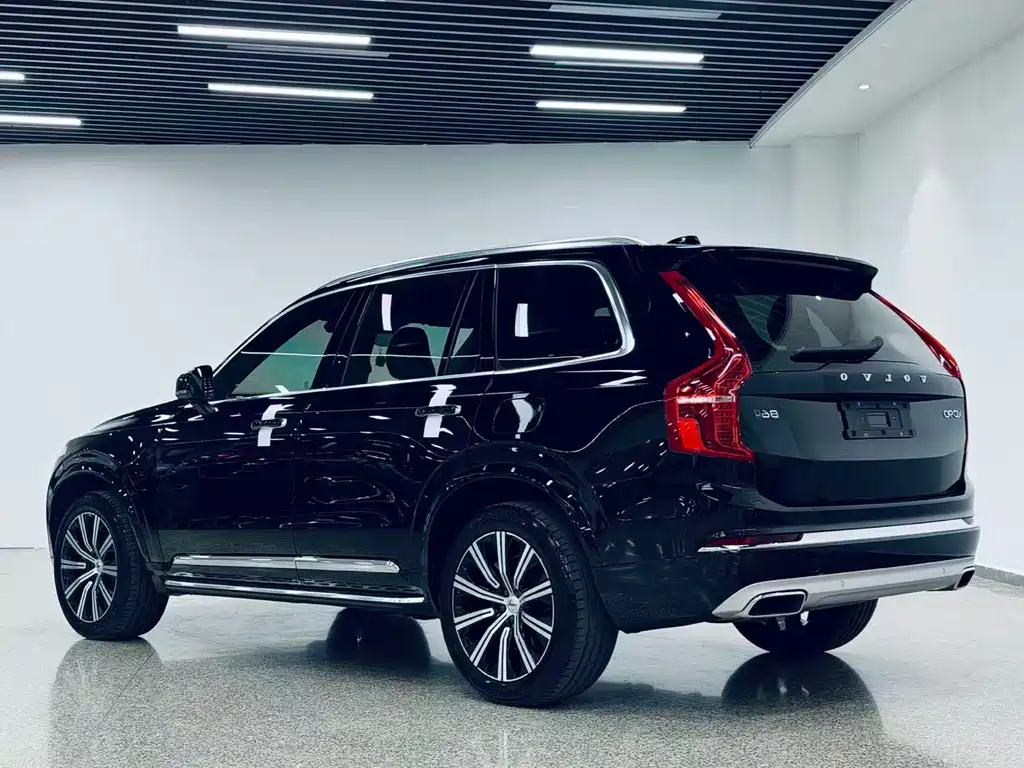 Volvo XC90 2021 — фото 3