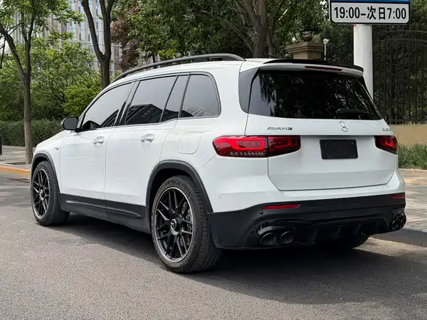 Mercedes-Benz GLB AMG 2023