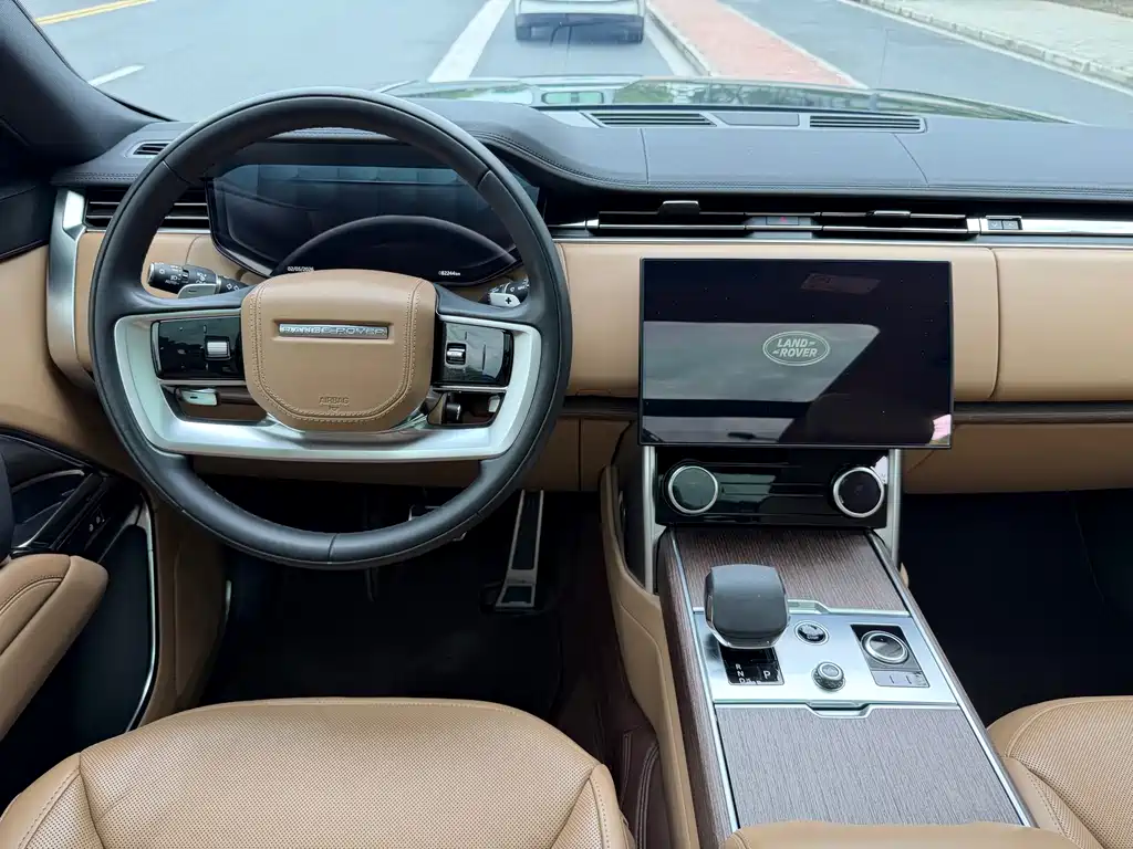 Land Rover Range Rover 2022 — фото 11