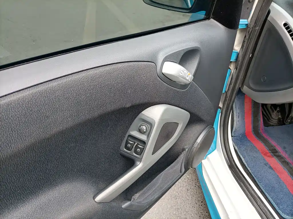 smart fortwo 2013 — фото 10