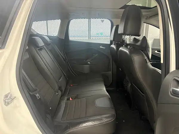 Ford Kuga 2015
