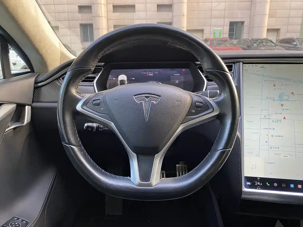 Tesla Model S 2015 — фото 8