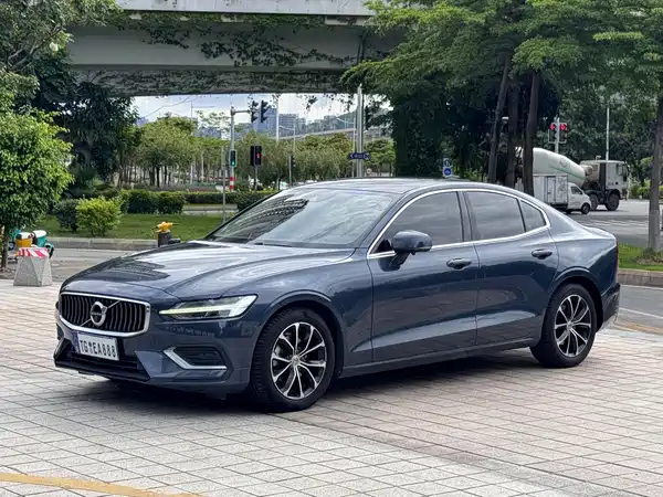 Volvo S60 2021