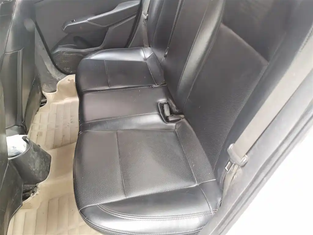 Hyundai Verna 2017 — фото 15