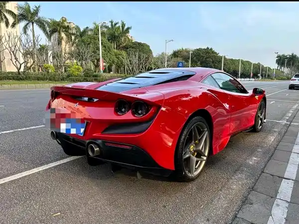 Ferrari F8 2019