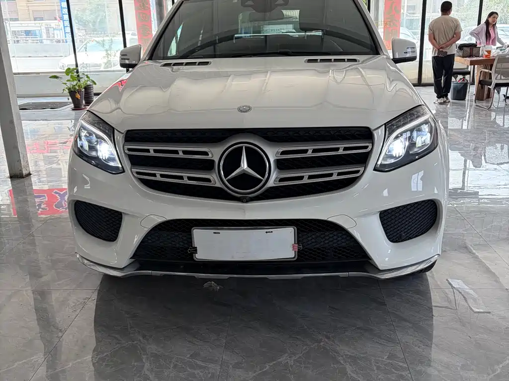 Mercedes-Benz GLS 2016 — фото 2