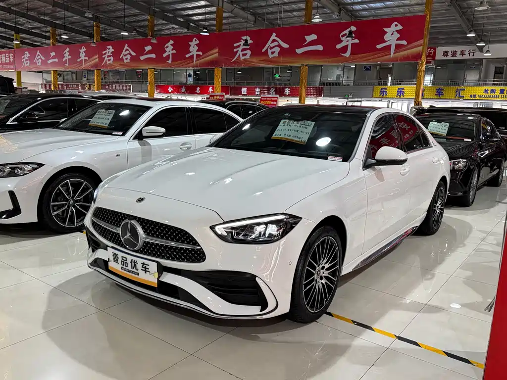 Mercedes-Benz C-Class 2023 — фото 1