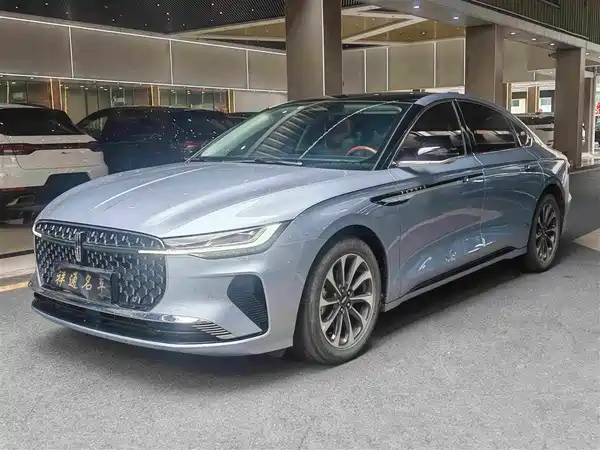 Lincoln Z 2022