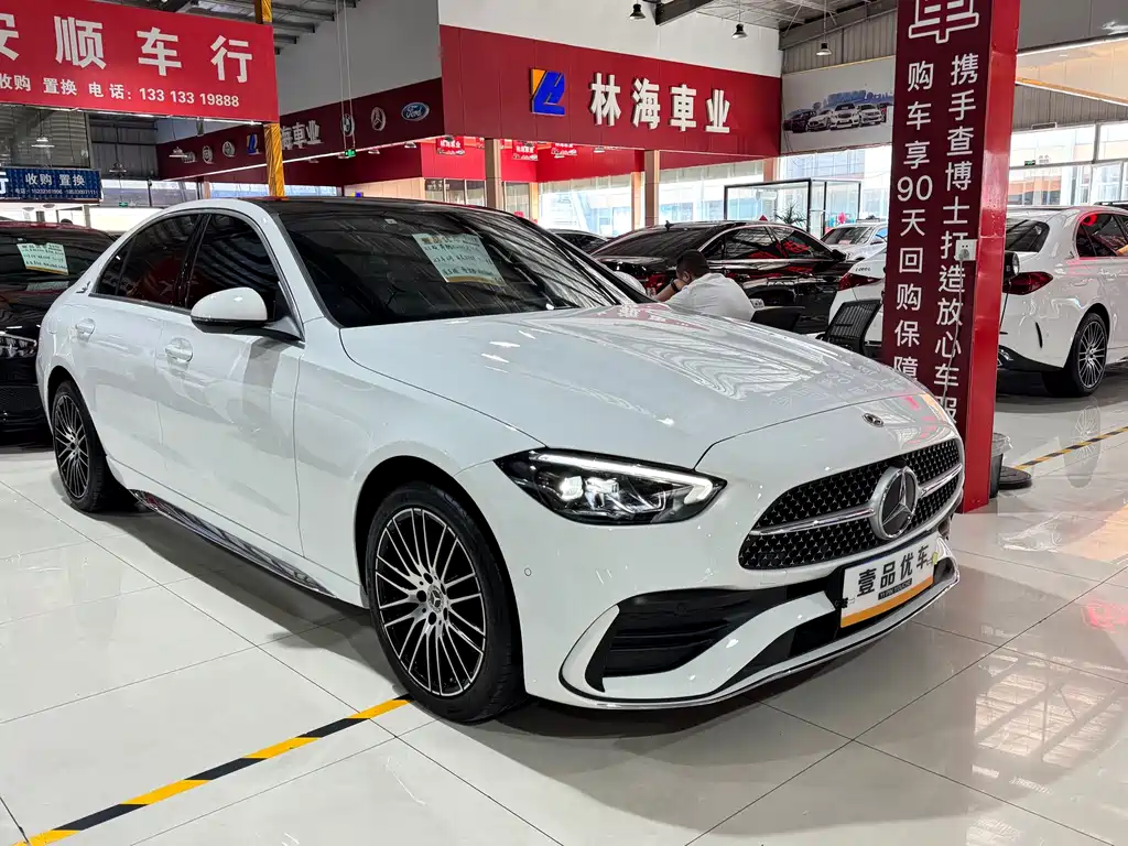 Mercedes-Benz C-Class 2023 — фото 3