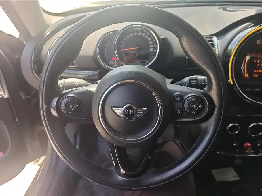 MINI Clubman 2016 — фото 14