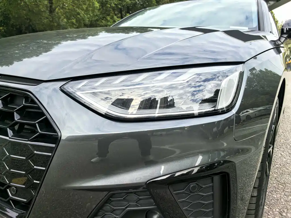 Audi A4L 2021
