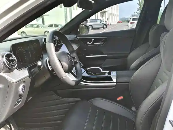 Mercedes-Benz C-Class 2022