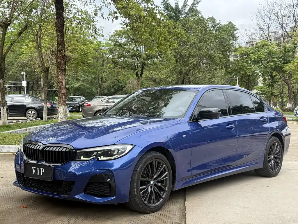 BMW 3 Series 2019 — фото 1