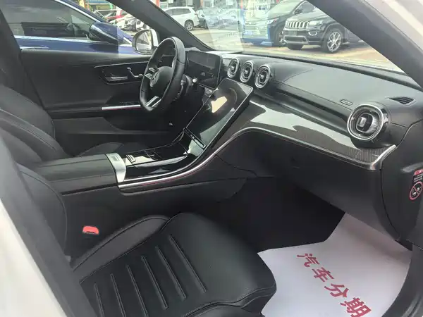 Mercedes-Benz C-Class 2021