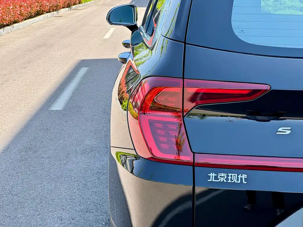 Hyundai Santa Fe 2022 — фото 11