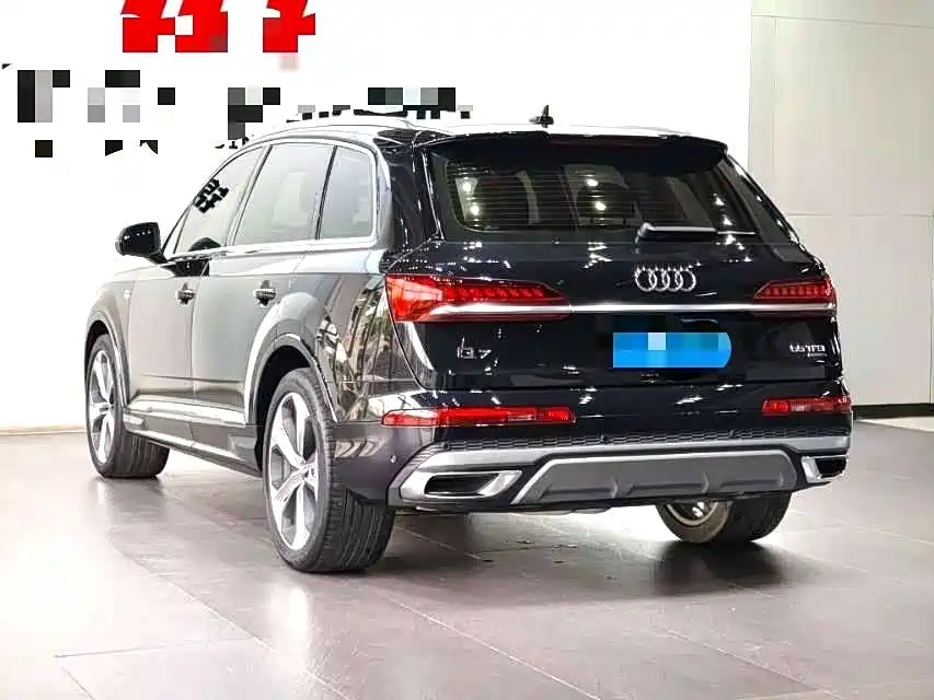 Audi Q7 2020 — фото 13