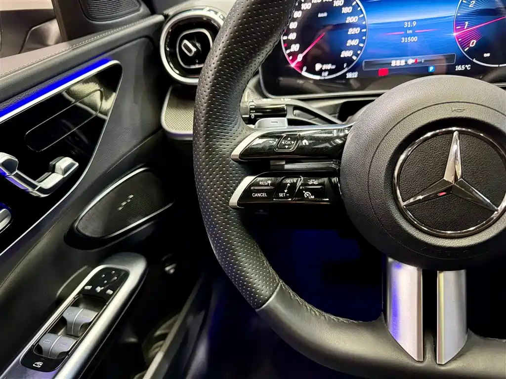 Mercedes-Benz C-Class 2023 — фото 16