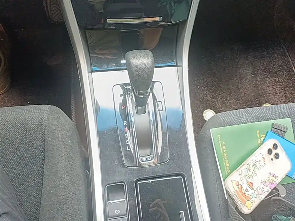 Honda Accord 2017 — фото 14