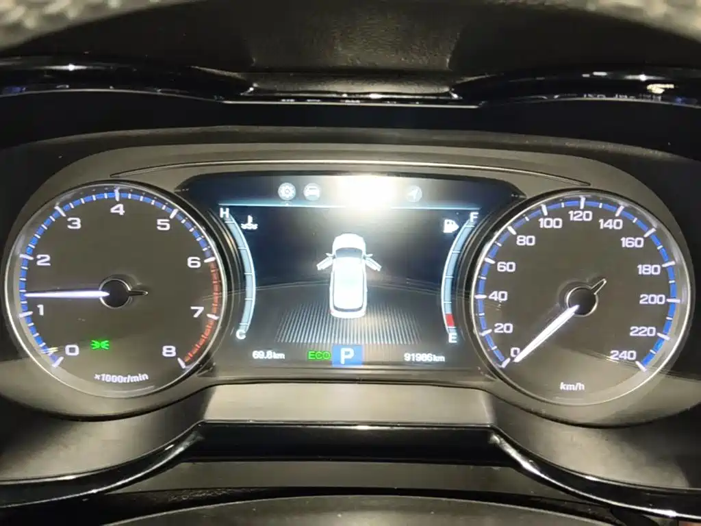 GAC Trumpchi GS8 2019 — фото 12