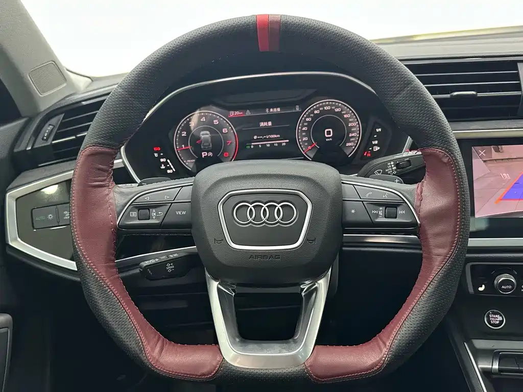 Audi Q3 2022 — фото 11