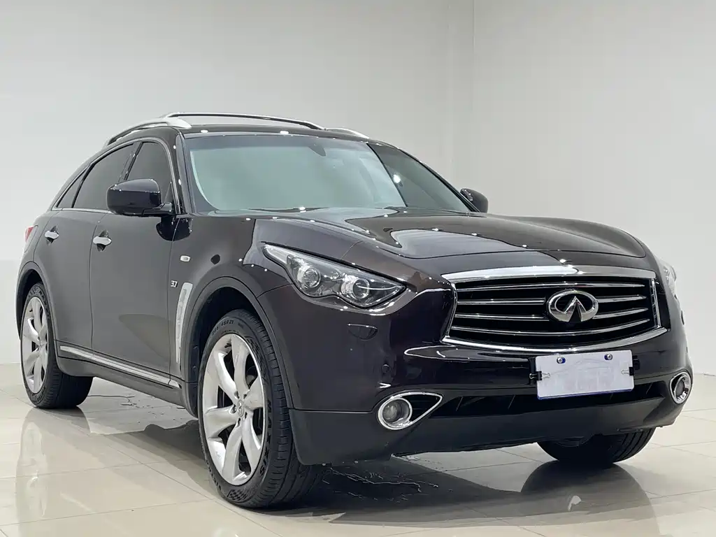 Infiniti QX70 2014 — фото 3