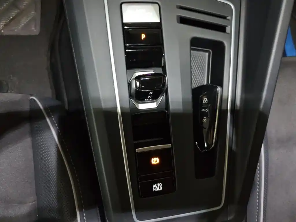 Volkswagen Golf 2024