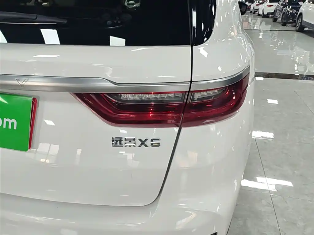 Geely Vision X6 2020 — фото 24