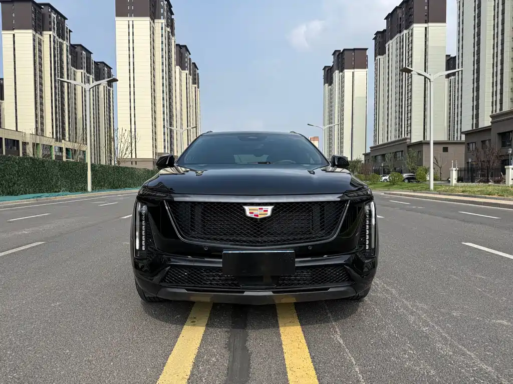 Cadillac XT5 2025 — фото 2