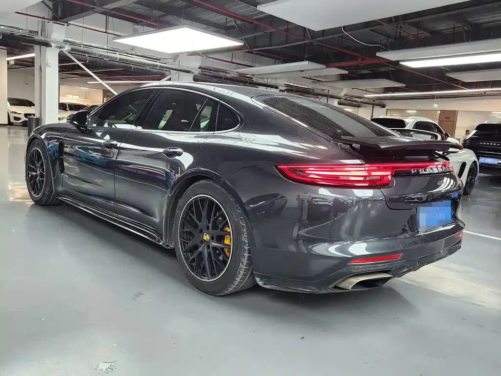 Porsche Panamera 2019 — фото 13