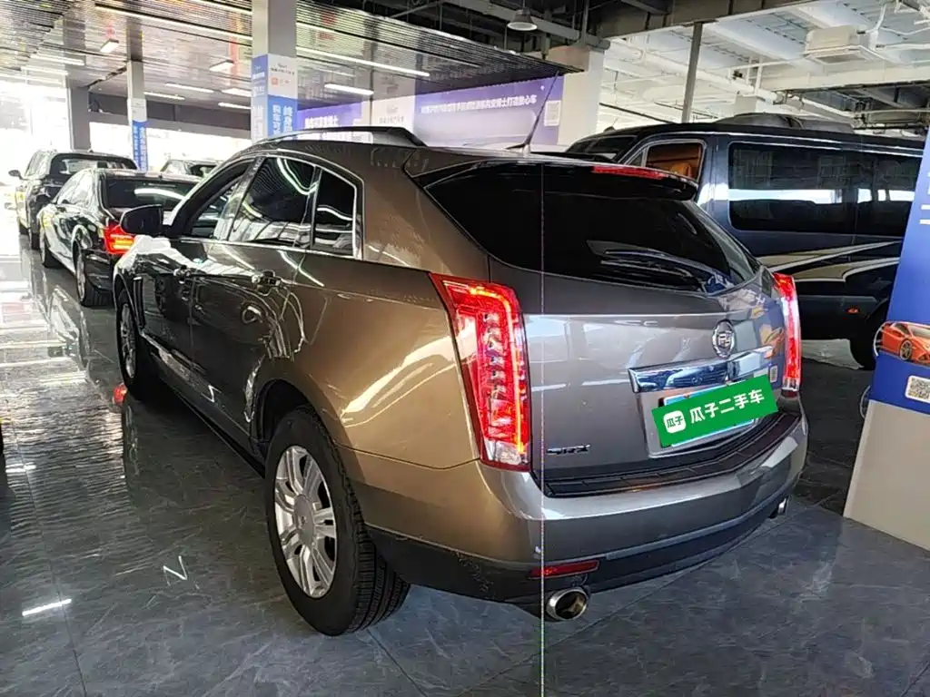 Cadillac SRX 2016 — фото 5