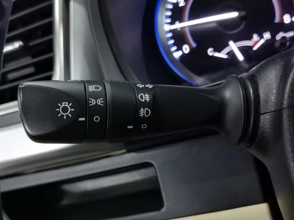 Toyota Highlander 2015 — фото 21