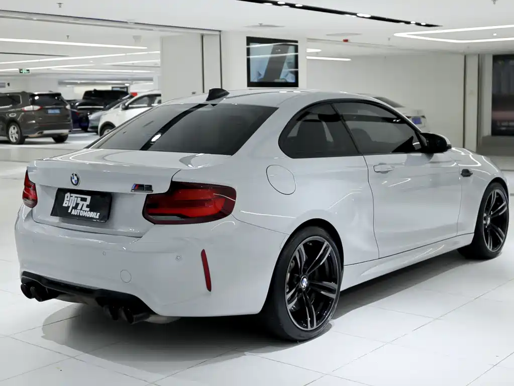 BMW M2 2019 — фото 4