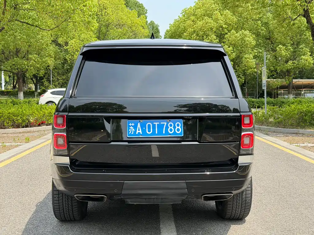 Land Rover Range Rover 2018 — фото 24