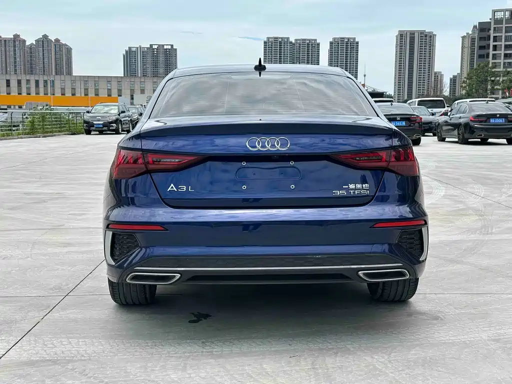 Audi A3 2023 — фото 5