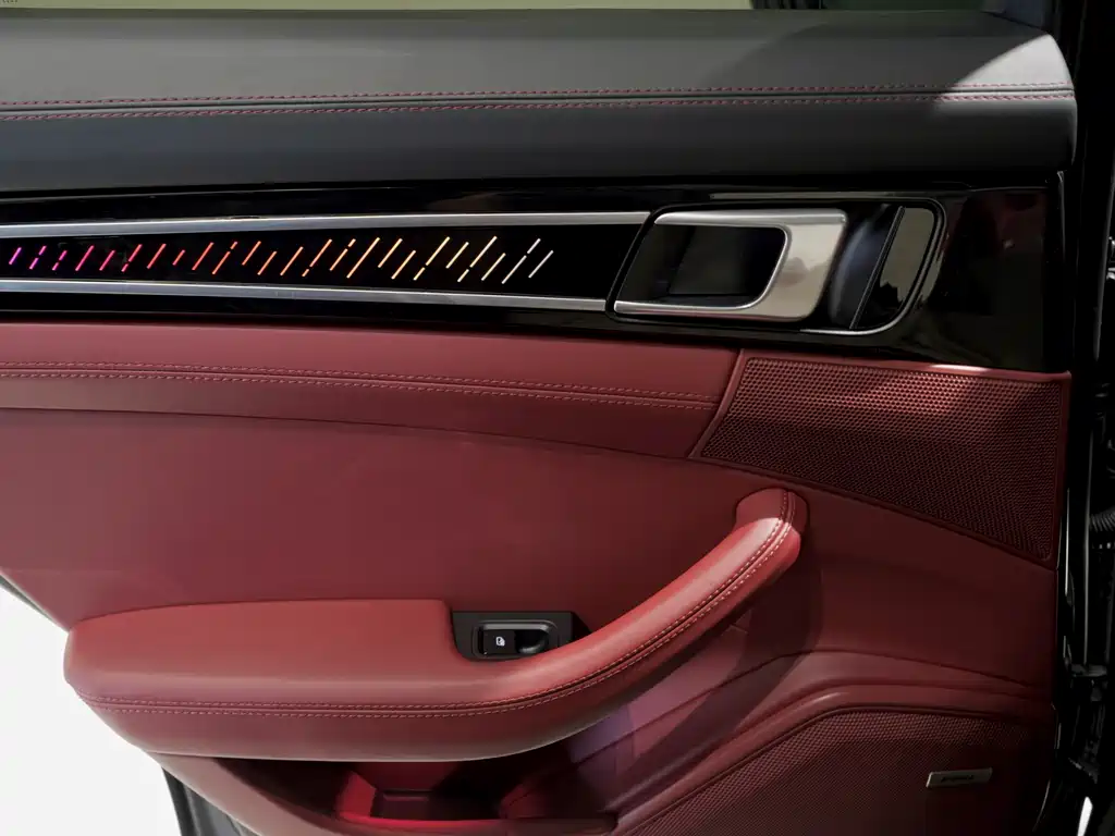Porsche Panamera 2019 — фото 16