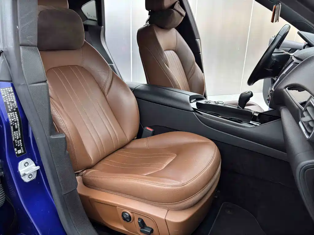 Maserati Levante 2018 — фото 17