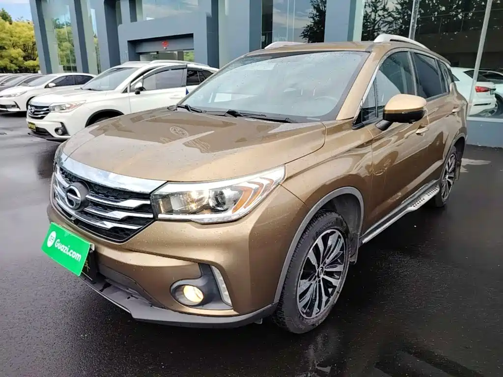 GAC Trumpchi GS4 2017 — фото 1