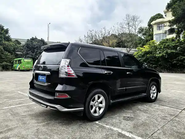 Lexus GX 2012