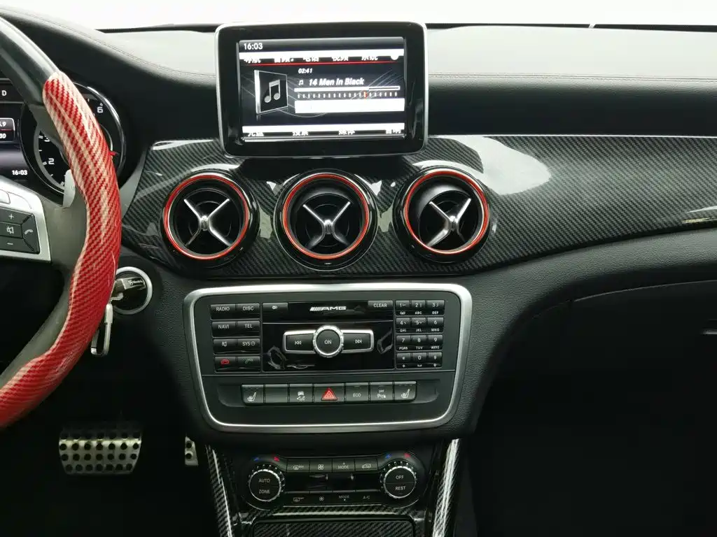 Mercedes-Benz Mercedes CLA AMG 2015 — фото 12
