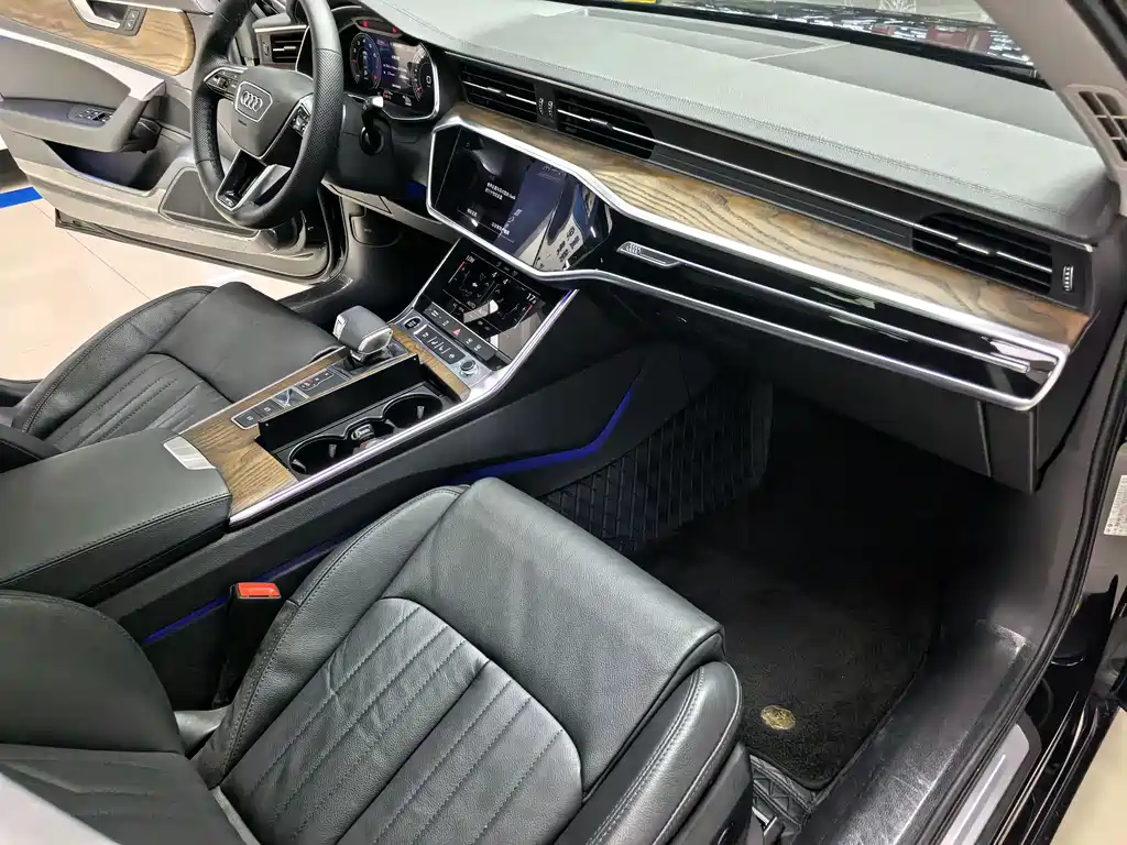 Audi A6L 2023 — фото 12