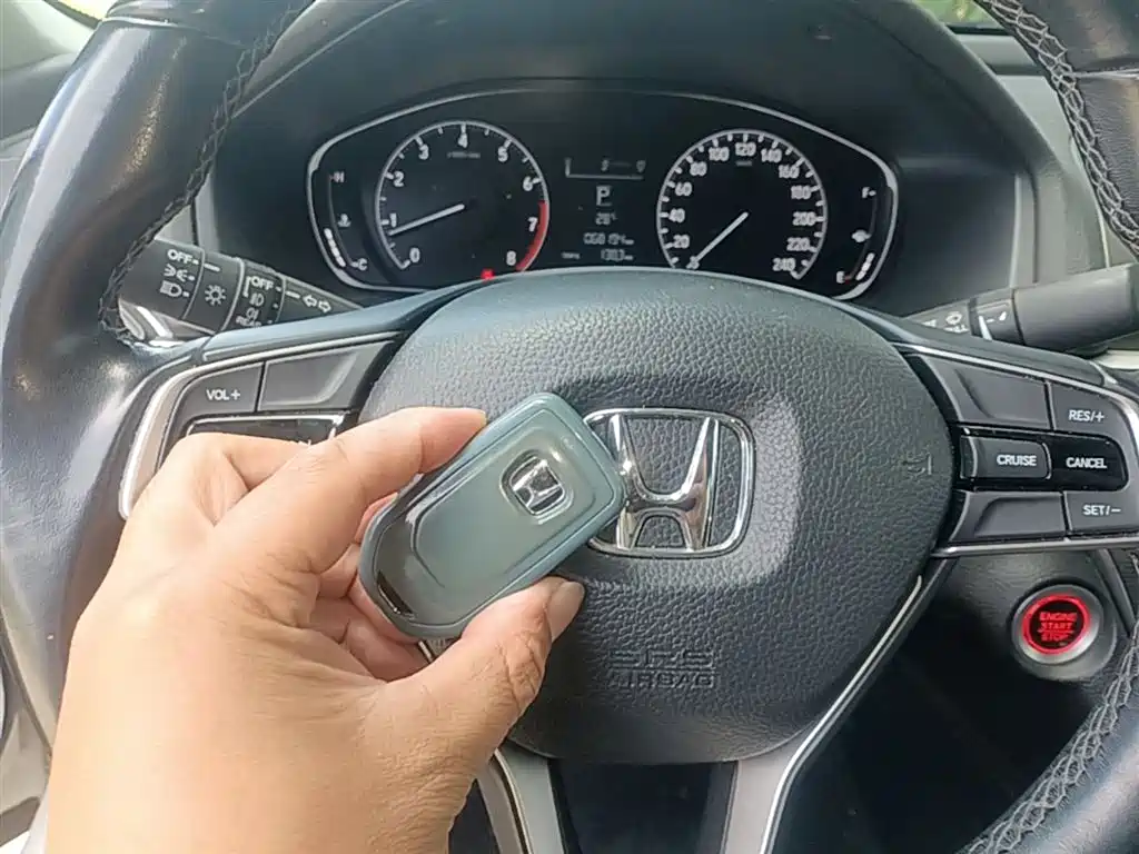 Honda Accord 2020 — фото 9