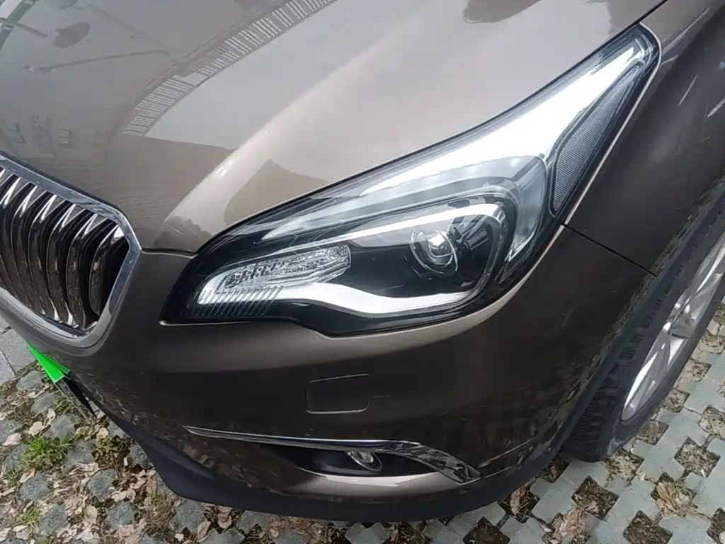 Buick Envision Plus 2017 — фото 18