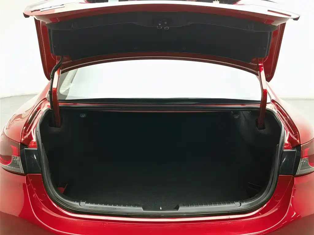 Mazda Atenza 2016 — фото 16