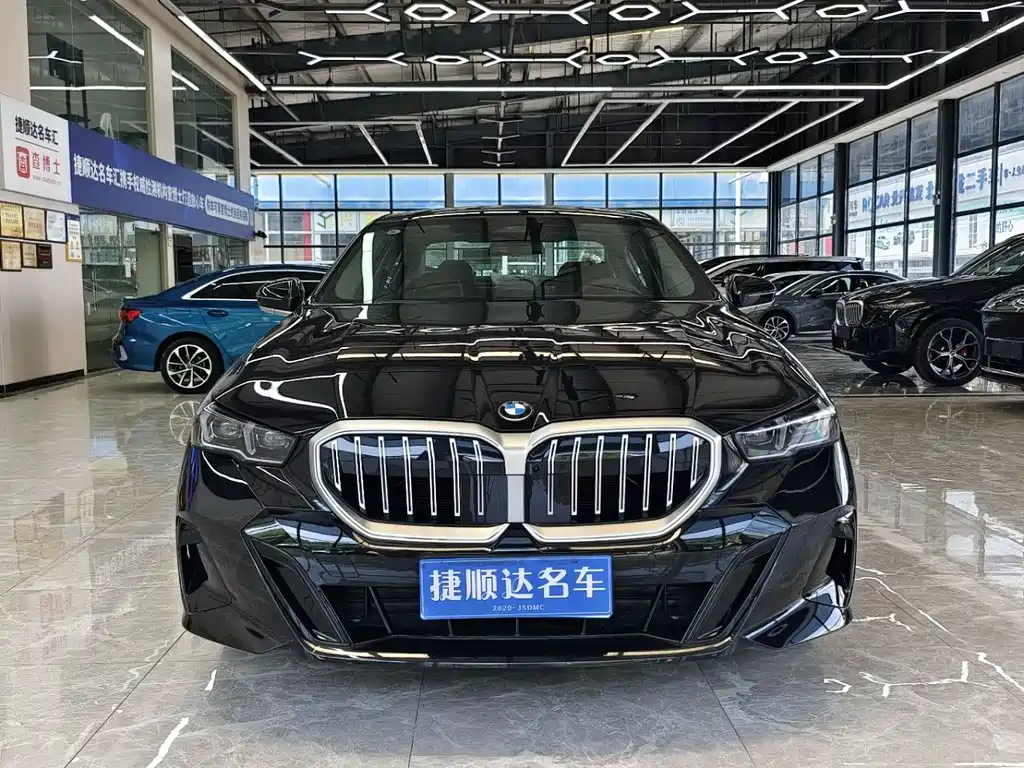BMW 5 Series 2026 — фото 15