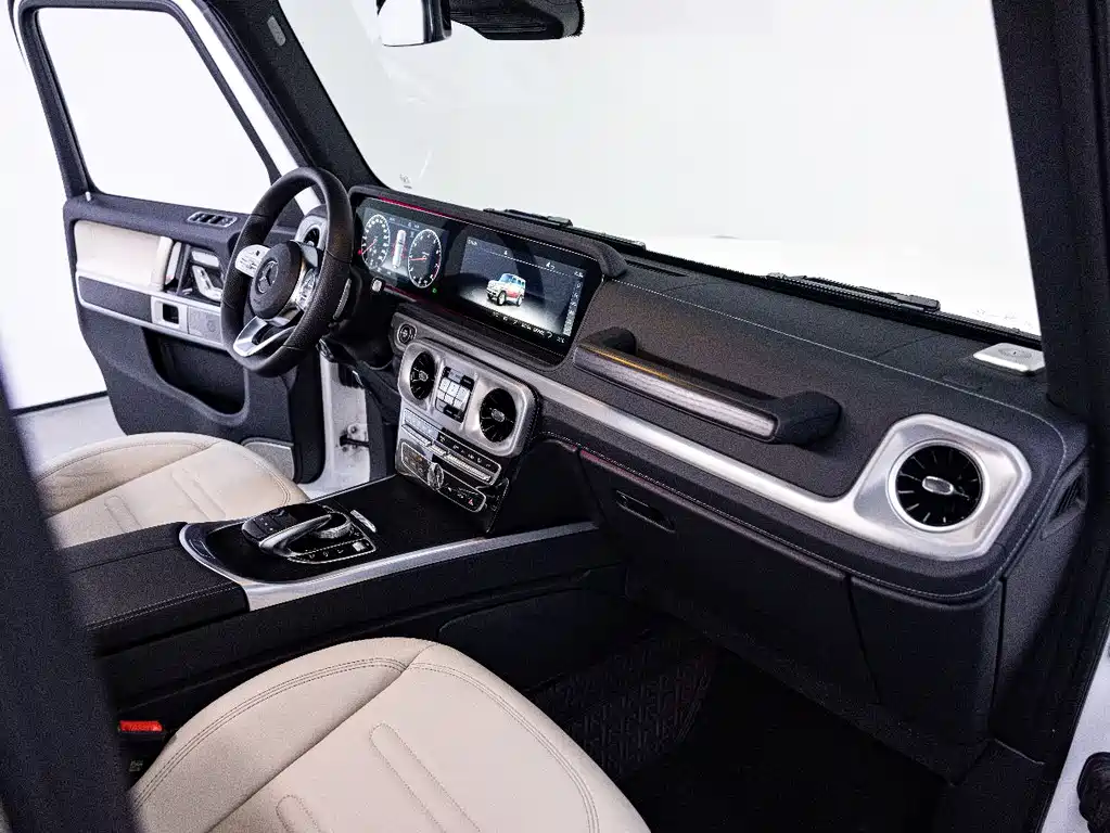 Mercedes-Benz G-Class 2024 — фото 15