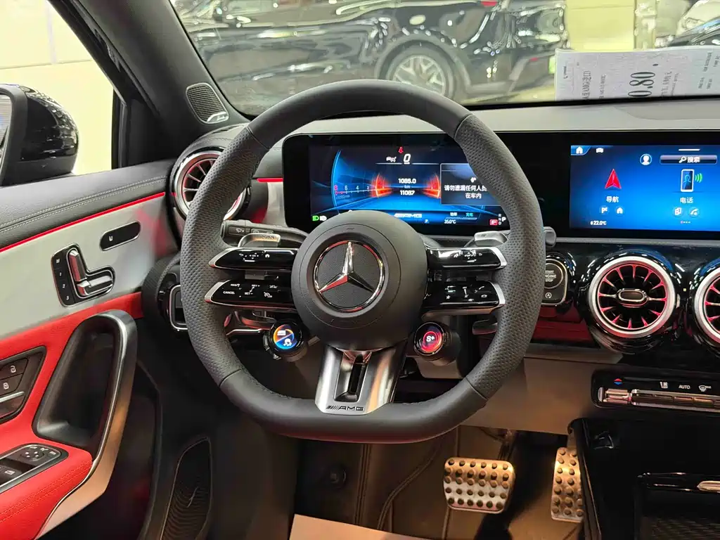 Mercedes-Benz A-Class AMG 2025 — фото 12